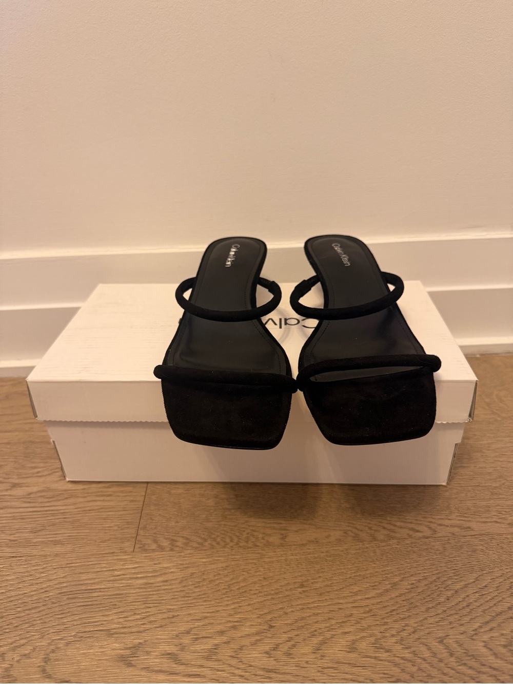 Calvin Klein Black Strappy Low Heel Sandals - Picture 4 of 8